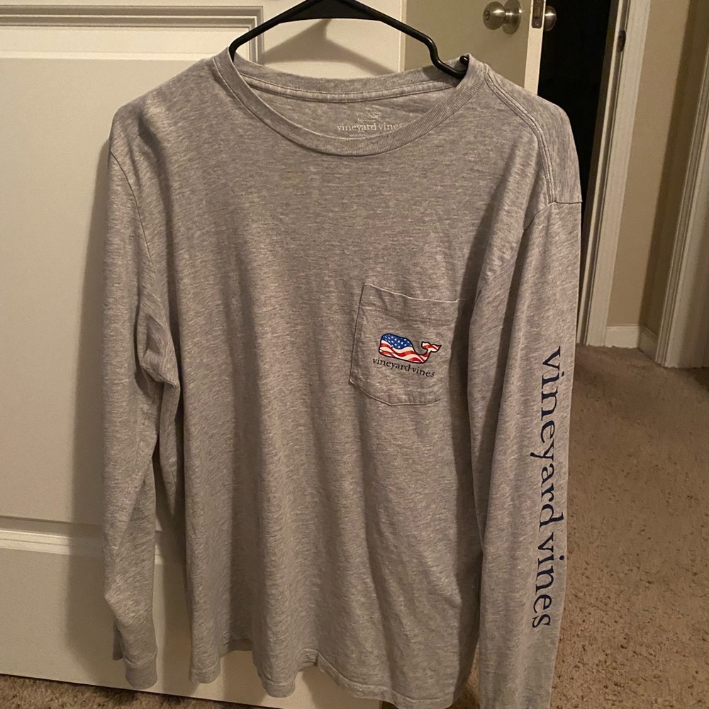 Vineyard Vines long sleeve shirt
